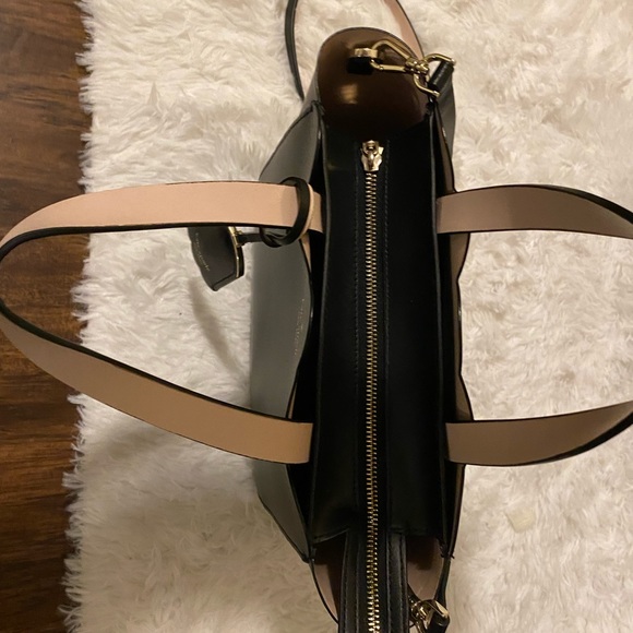 Kate Spade ♠️ Satchel Black with Zip Top - Picture 5 of 7